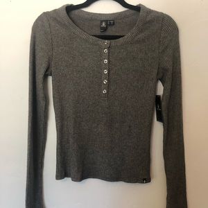 NWT volcom grey long sleeve